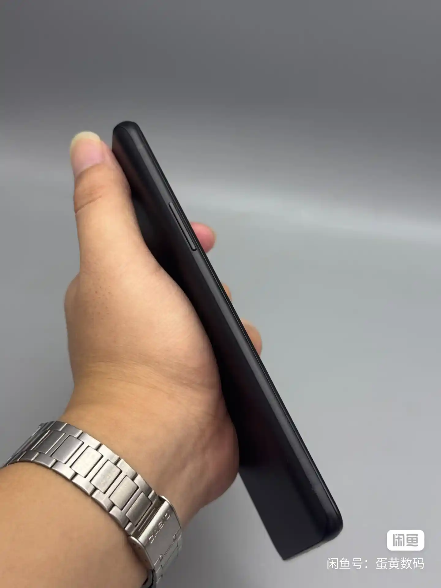 Used OnePlus 9R, 6.55-inch AMOLED, 8GB/128GB – Carbon Black – 5G Flagship Gaming Smartphone - Image 5