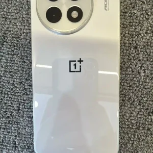 Used OnePlus Ace 5 Pro | 6.78-inch AMOLED, 16GB/512GB – Gravity Titanium – 5G Flagship Smartphone