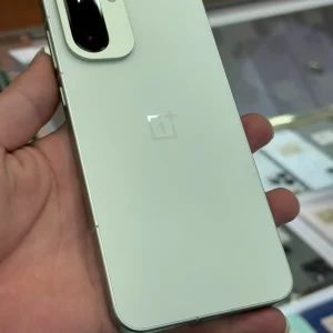 Used OnePlus Ace 6T | 6.83-inch AMOLED, 12GB/512GB – Fleeting Green – 5G Flagship Smartphone