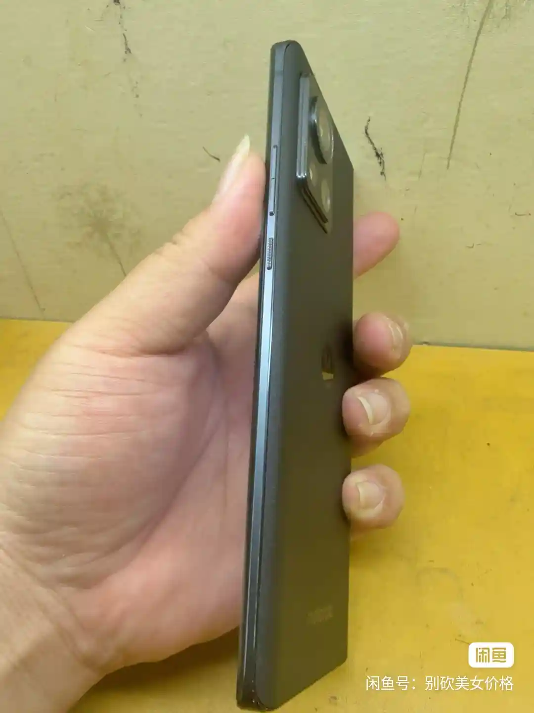 Used Motorola Moto X30 Pro | 6.67-inch OLED, 12GB/256GB – Ink Black – 5G Flagship Smartphone - Image 5