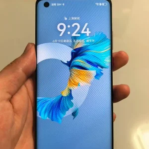 Used Huawei Mate 40, 6.5-inch OLED, 8GB/128GB – Mystic Silver – 5G Flagship Smartphone